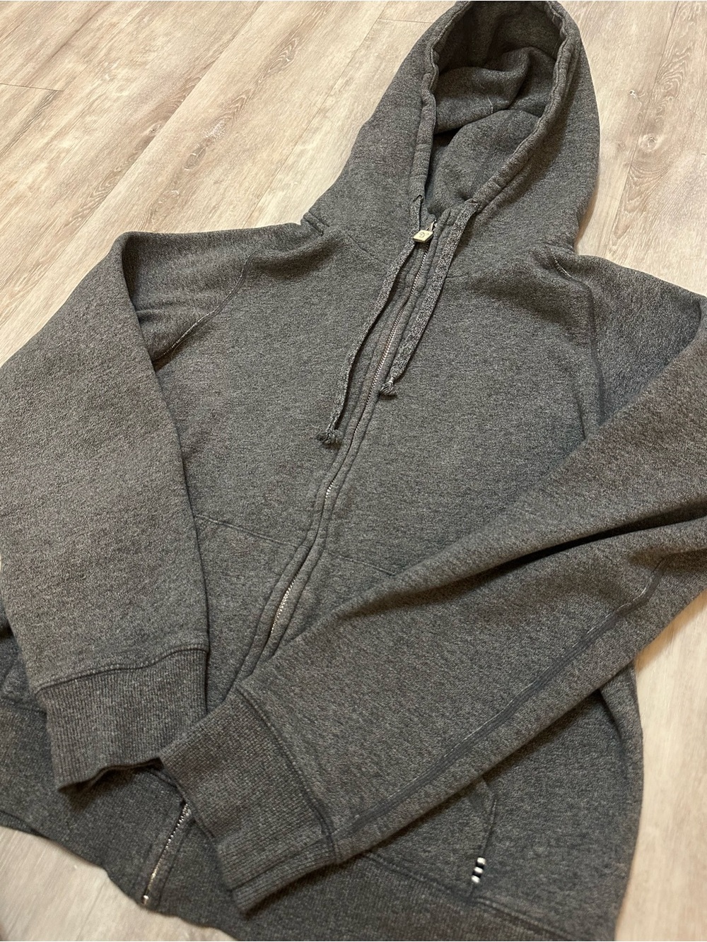 Aritzia (TNA) Large Grey Zip Hoodie - Picture 2 of 4